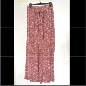 Joe B wide leg pants. Size M. Never been worn